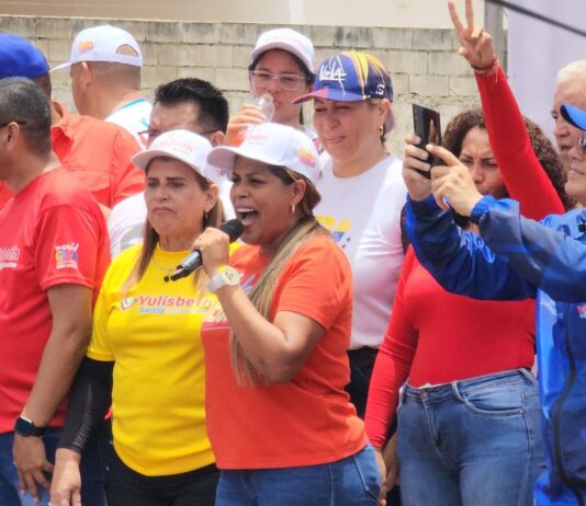 Yulisbeth García «La Tata» inició campaña desde La Sabanita en Ciudad Bolívar