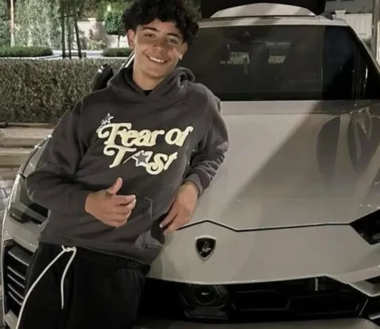 El hijo de Cristiano Ronaldo estrena su primer auto a los 15 años