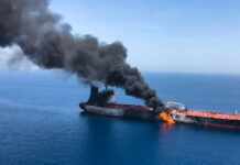 Dos buques petroleros fueron incendiados por minas iraníes en el estrecho de Ormuz